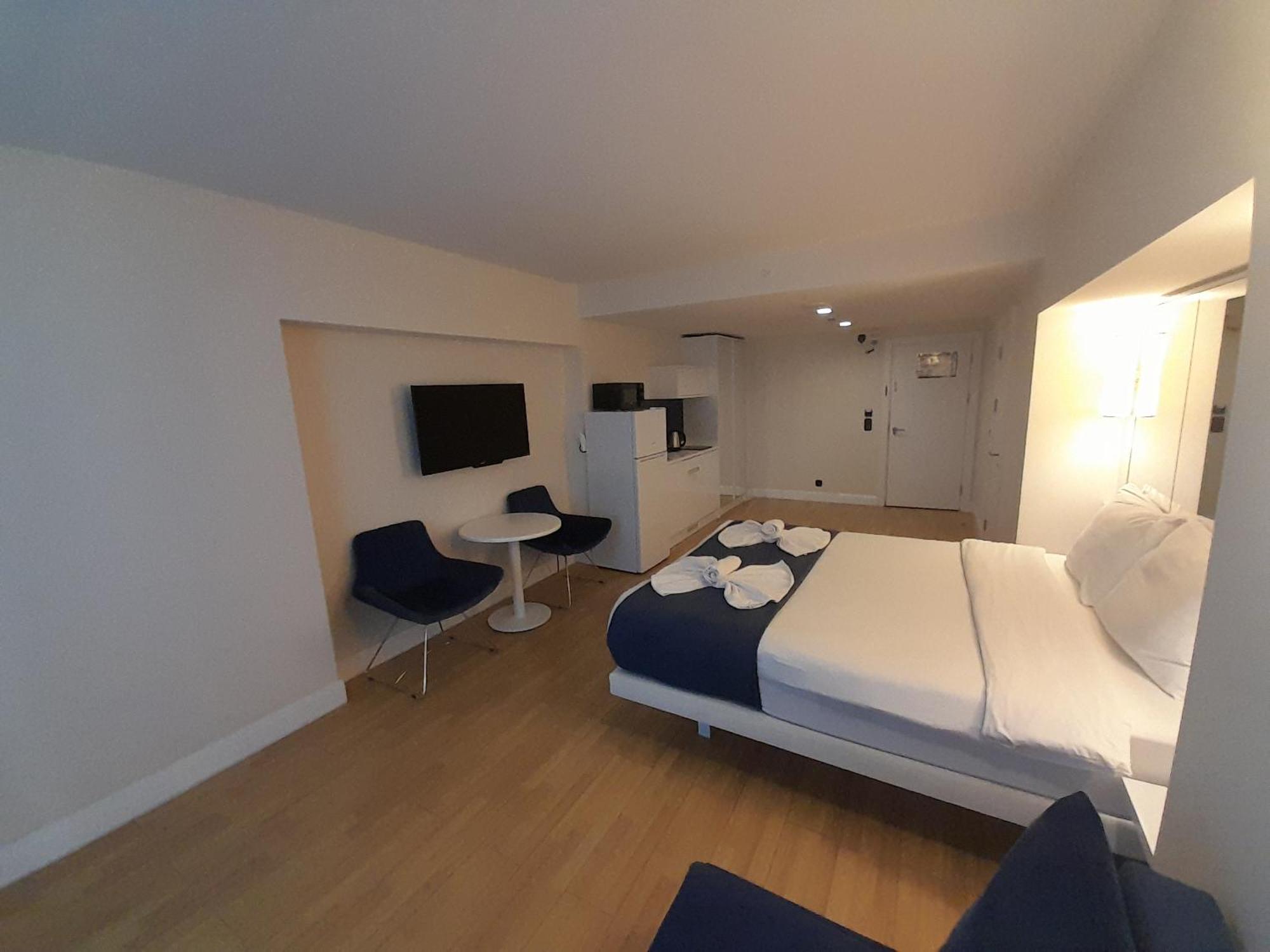 Smart Aparthotel Orbi City 바투미 외부 사진